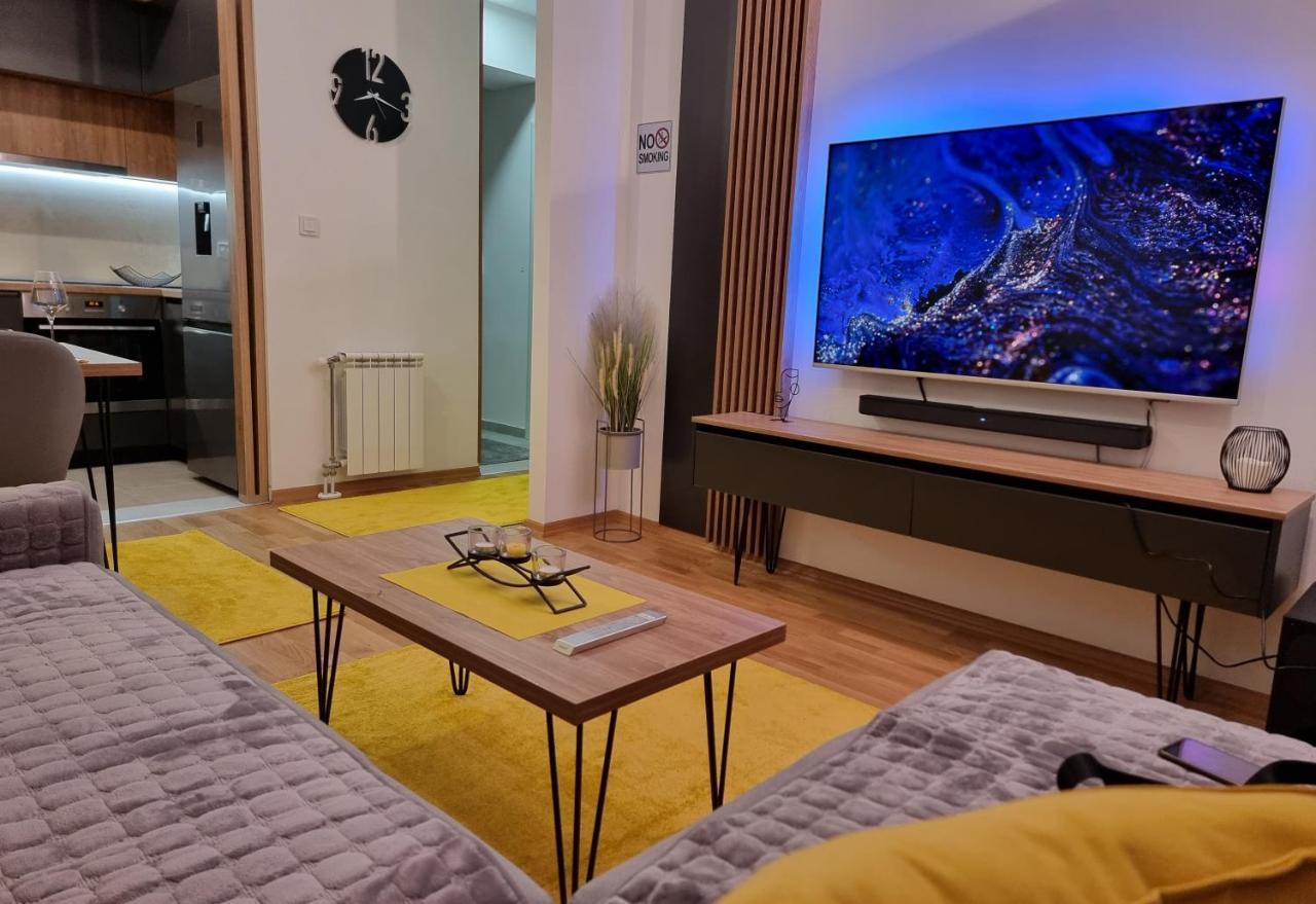 Exclusive & Modern Apartment スコピエ エクステリア 写真