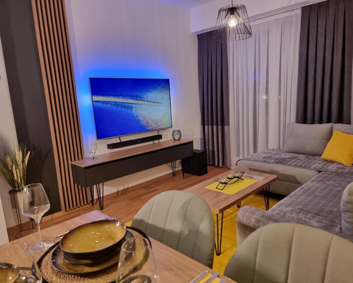 Exclusive & Modern Apartment スコピエ エクステリア 写真