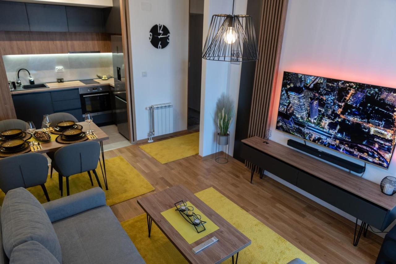 Exclusive & Modern Apartment スコピエ エクステリア 写真