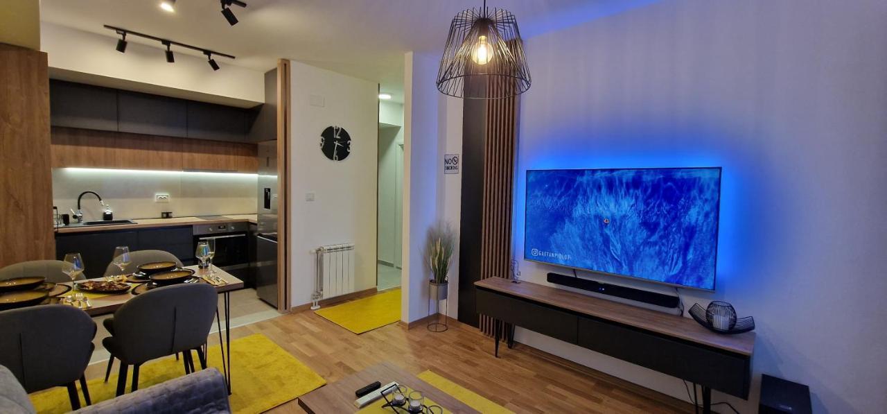 Exclusive & Modern Apartment スコピエ エクステリア 写真
