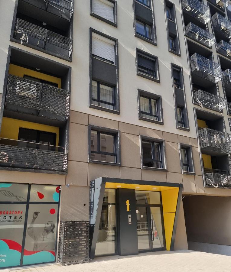 Exclusive & Modern Apartment スコピエ エクステリア 写真