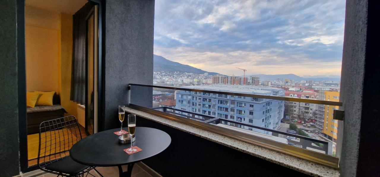 Exclusive & Modern Apartment スコピエ エクステリア 写真