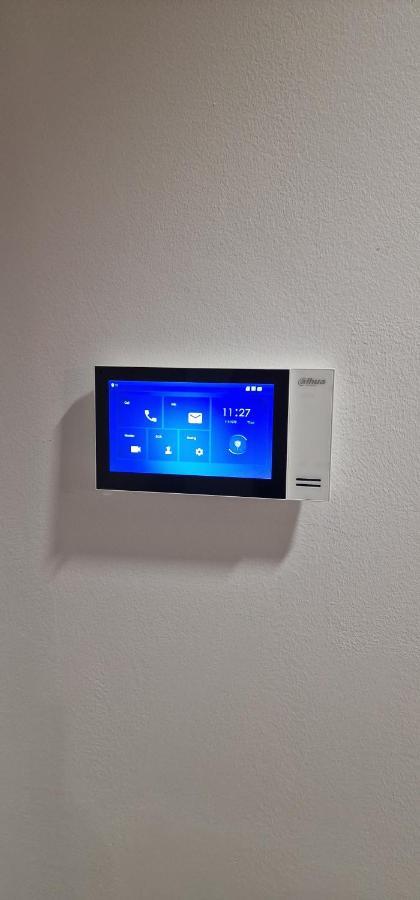 Exclusive & Modern Apartment スコピエ エクステリア 写真