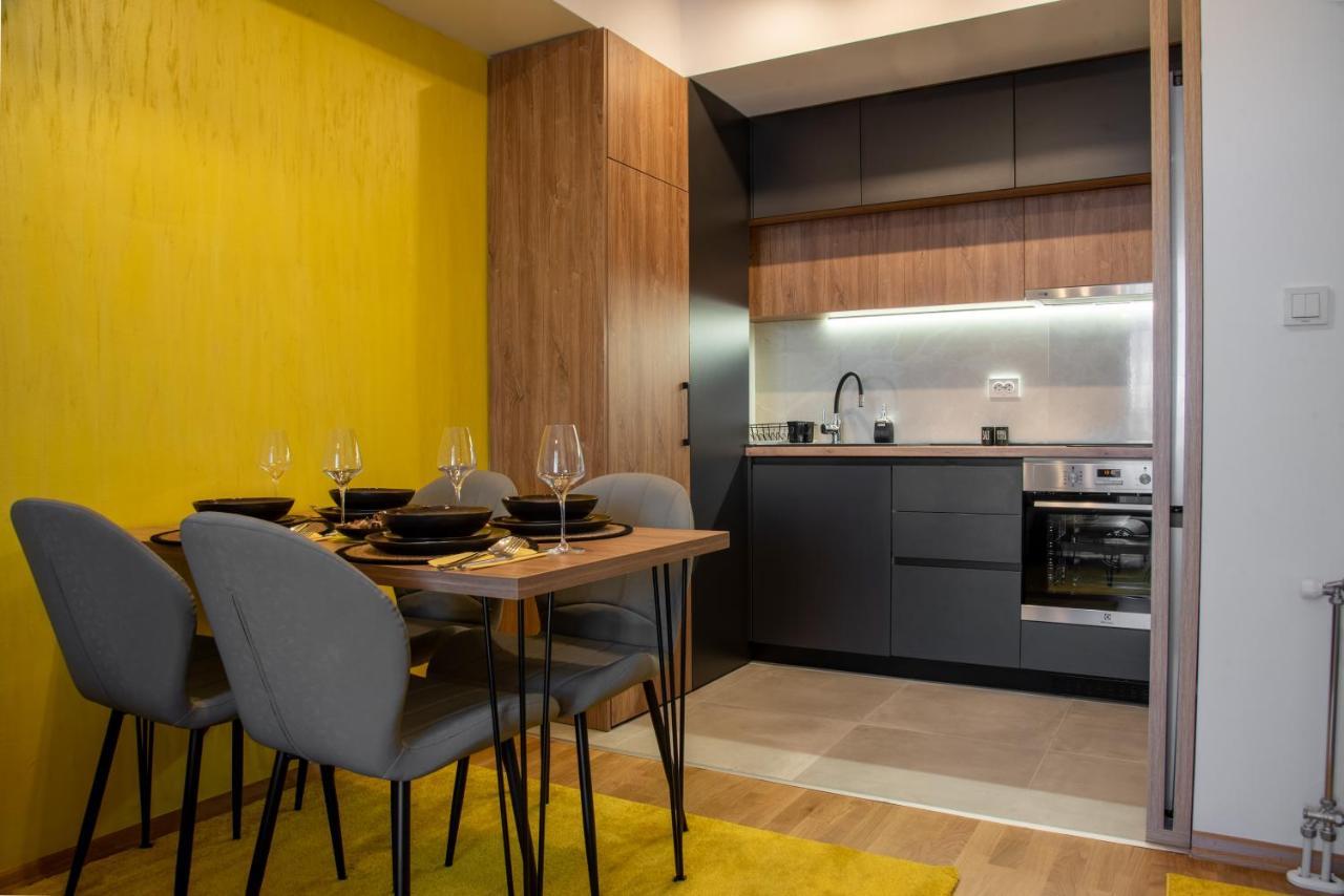 Exclusive & Modern Apartment スコピエ エクステリア 写真
