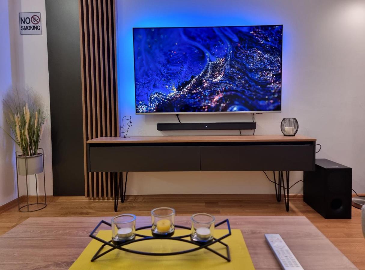 Exclusive & Modern Apartment スコピエ エクステリア 写真